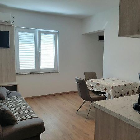 Apartments Edo 诺瓦利娅 外观 照片